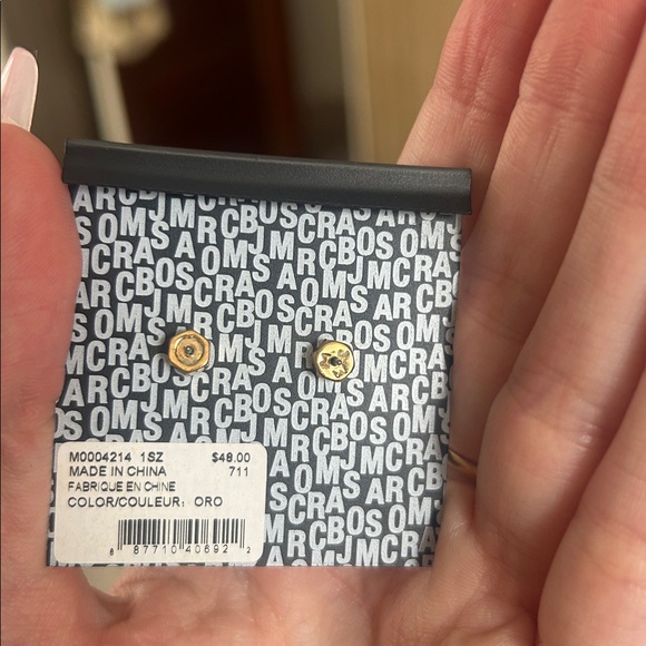 Marc Jacob’s pretzel 🥨 earrings (flawed) - Picture 3 of 3